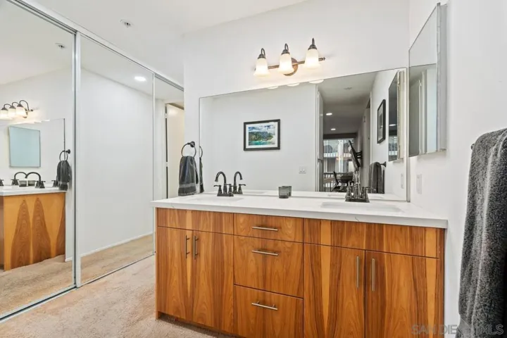 727 Sapphire Street 201, San Diego, California 92109