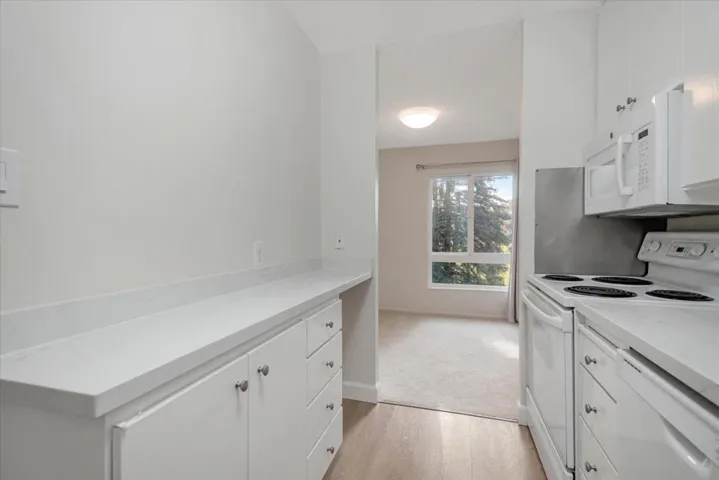 930 Peninsula Avenue 409, San Mateo, California 94401