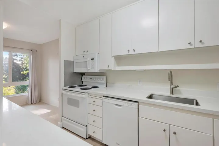 930 Peninsula Avenue 409, San Mateo, California 94401