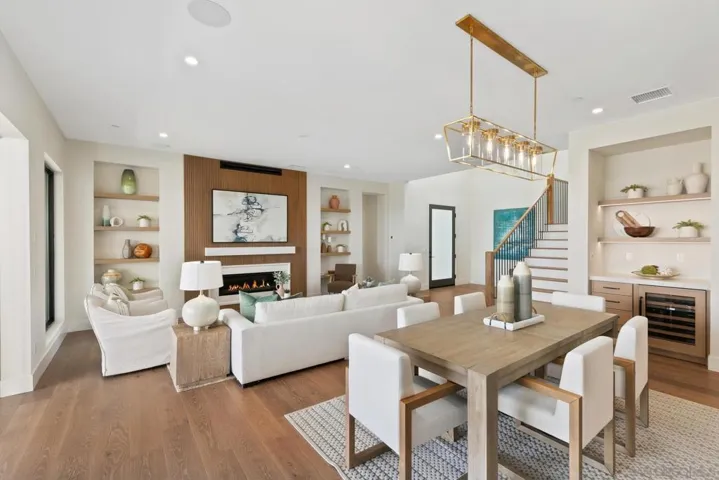 2924 Highland Dr., Carlsbad, California 92008
