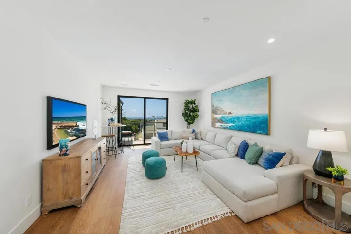 2924 Highland Dr., Carlsbad, California 92008