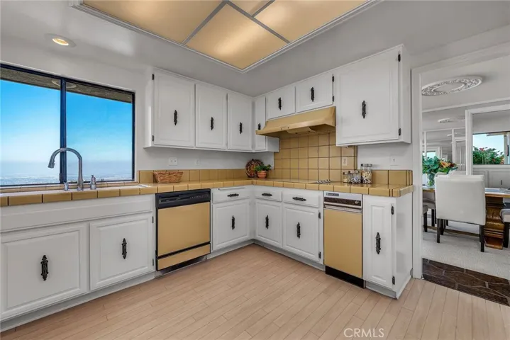 3268 Crownview Drive, Rancho Palos Verdes, California 90275