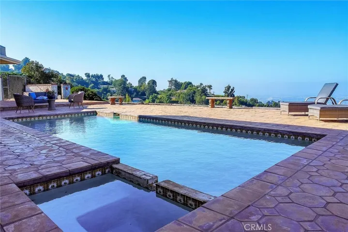 3268 Crownview Drive, Rancho Palos Verdes, California 90275