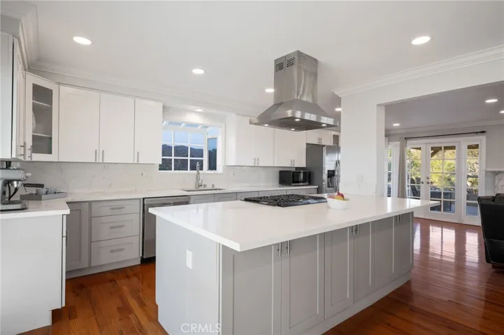 Elegant Quartz countertops