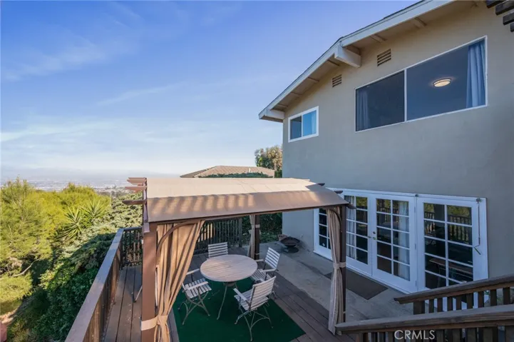 4903 Browndeer Lane, Rancho Palos Verdes, California 90275
