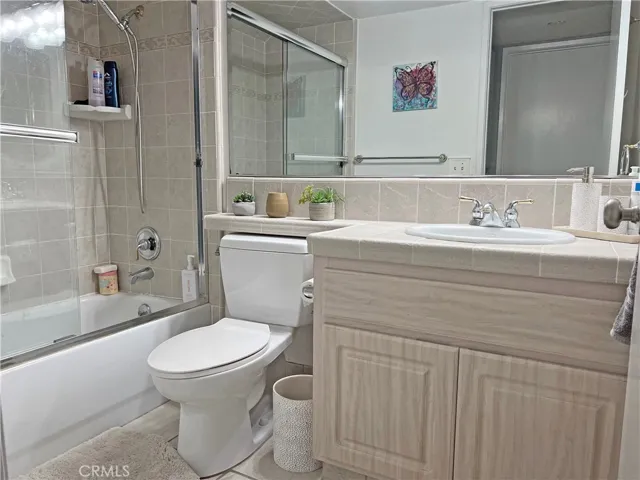 945 S Ridgecrest Cir, Anaheim Hills, California 92807