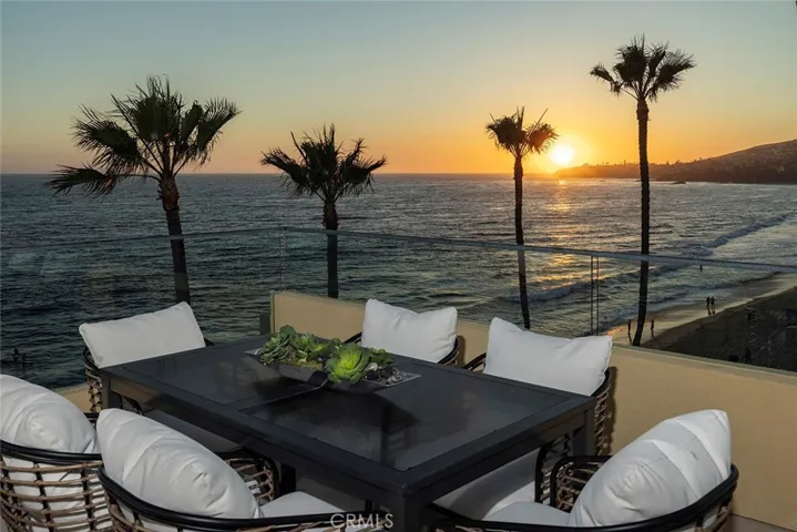 937 Gaviota Drive, Laguna Beach, California 92651