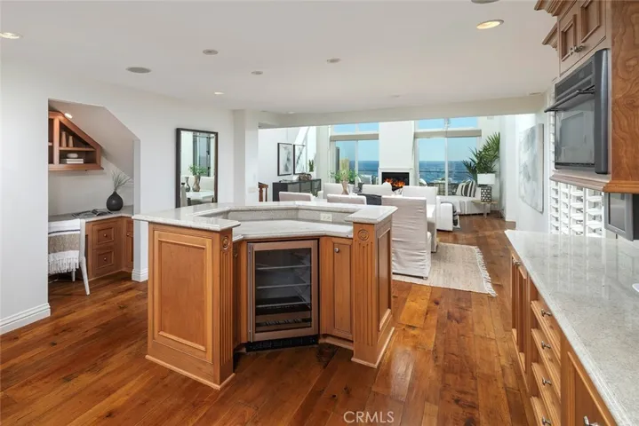 937 Gaviota Drive, Laguna Beach, California 92651
