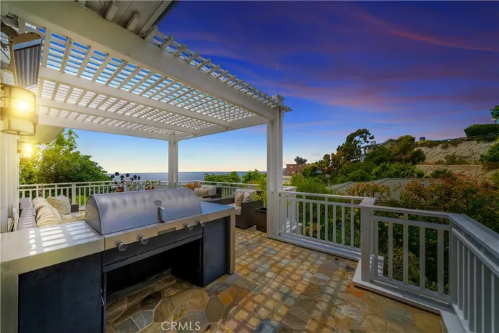 803 Gainsborough Drive, Laguna Beach, California 92651