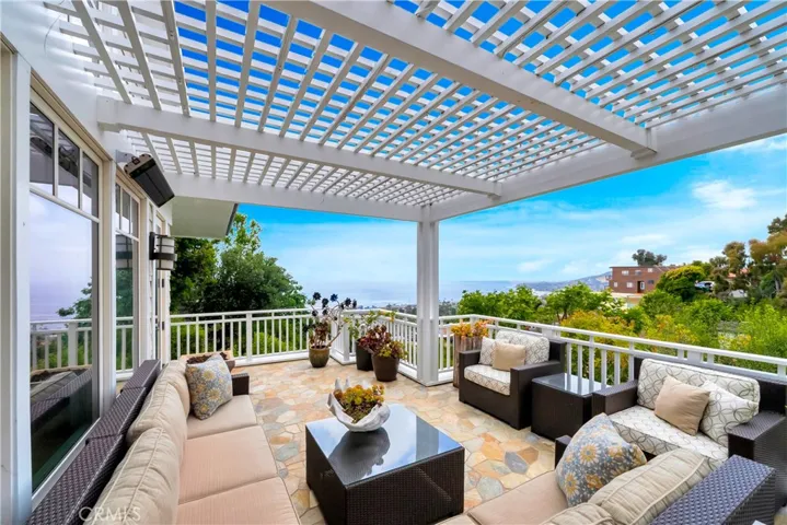 803 Gainsborough Drive, Laguna Beach, California 92651