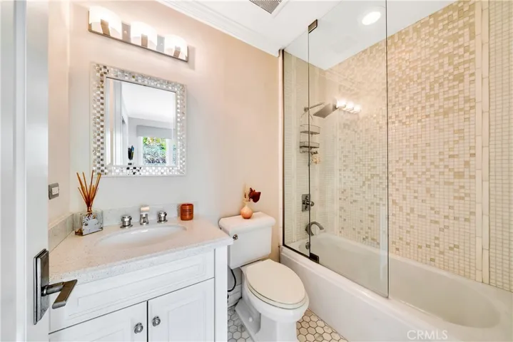 803 Gainsborough Drive, Laguna Beach, California 92651