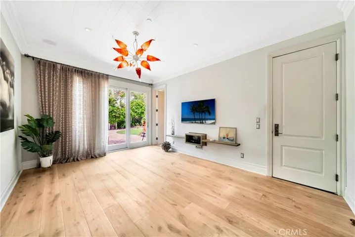 803 Gainsborough Drive, Laguna Beach, California 92651