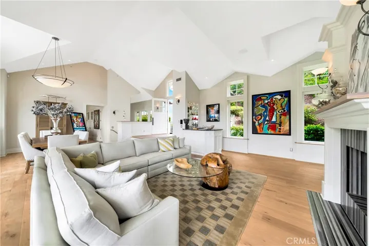 803 Gainsborough Drive, Laguna Beach, California 92651