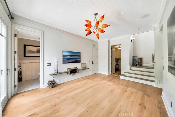 803 Gainsborough Drive, Laguna Beach, California 92651