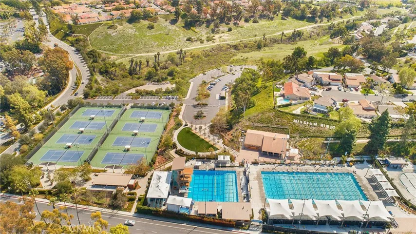 27931 Calle Neruda, Mission Viejo, California 92692