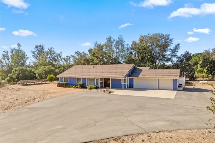 13952 Oakwood Glen Place, Valley Center, California 92082