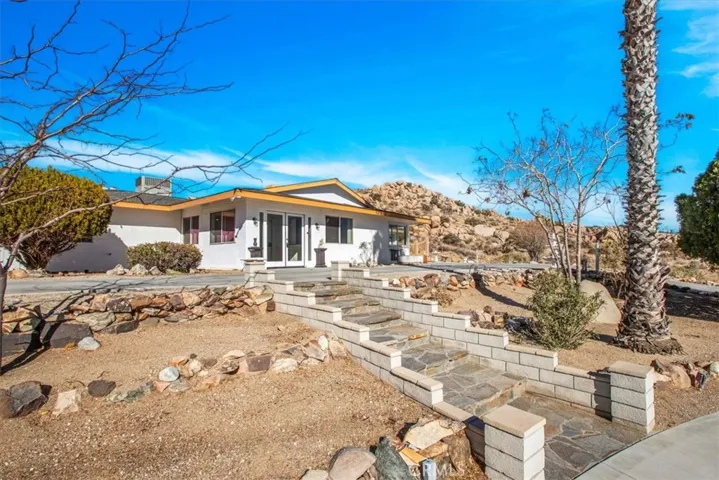 57100 Monticello Road, Yucca Valley, California 92284