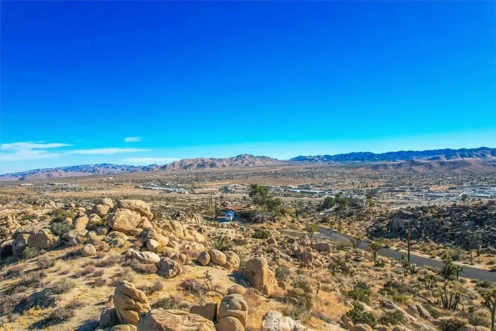 57100 Monticello Road, Yucca Valley, California 92284