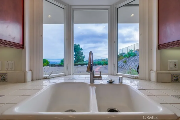 5062 Silver Arrow Drive, Rancho Palos Verdes, California 90275