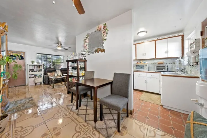 2173 77 Harrison Avenue, San Diego, California 92113