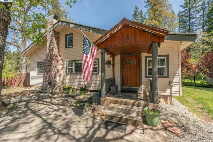 881 East Fork Road, Trinity Center, California 96091