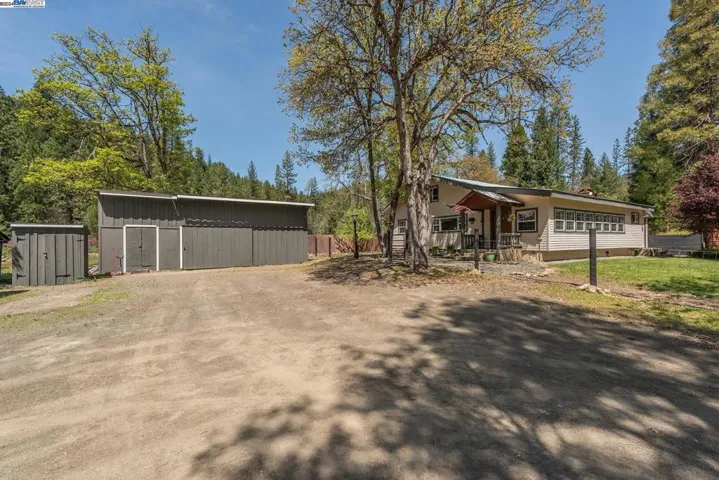 881 East Fork Road, Trinity Center, California 96091