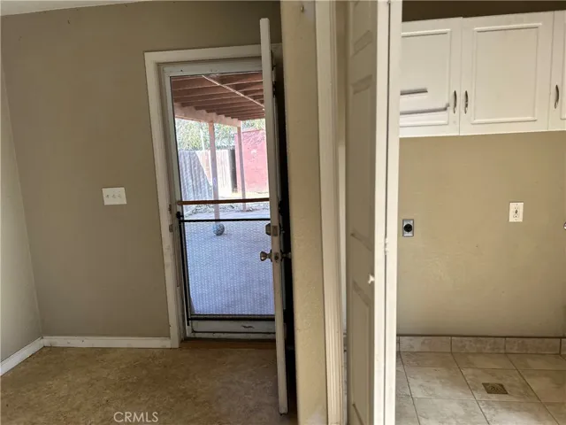 288 N Balmayne Street, Porterville, California 93257