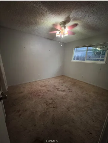 master bed w bath