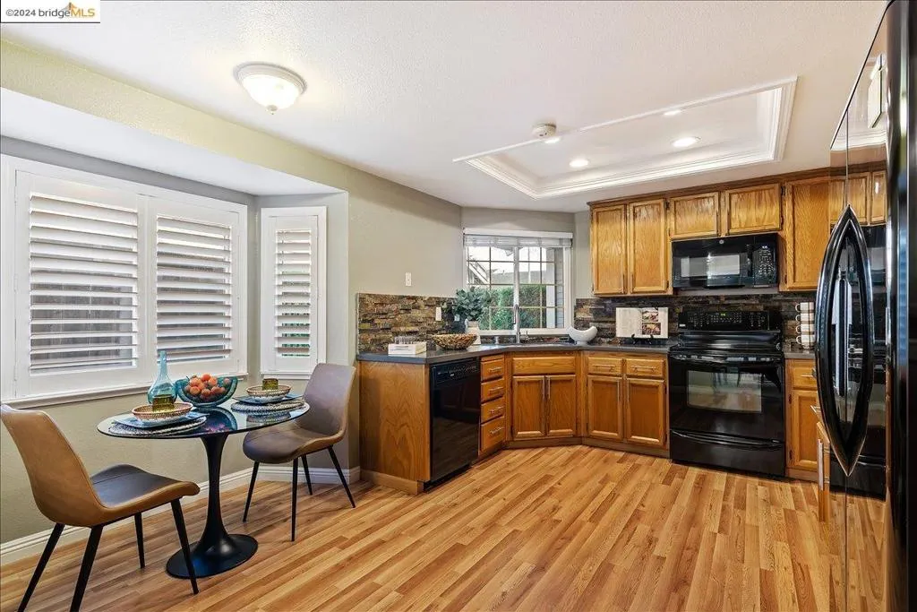 247 Heron Dr, Pittsburg, California 94565 home-pic-12