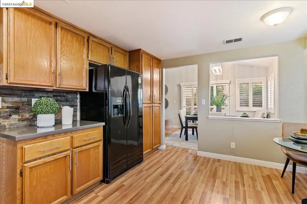 247 Heron Dr, Pittsburg, California 94565 home-pic-15