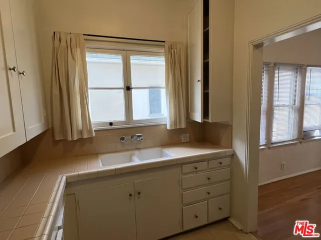 6346 Orange Street 6, Los Angeles, California 90048