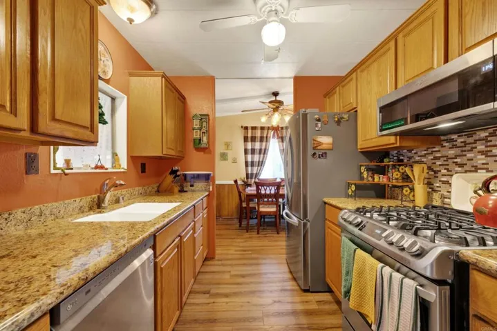 9459 Mission Gorge Road Spc 16, Santee, California 92071