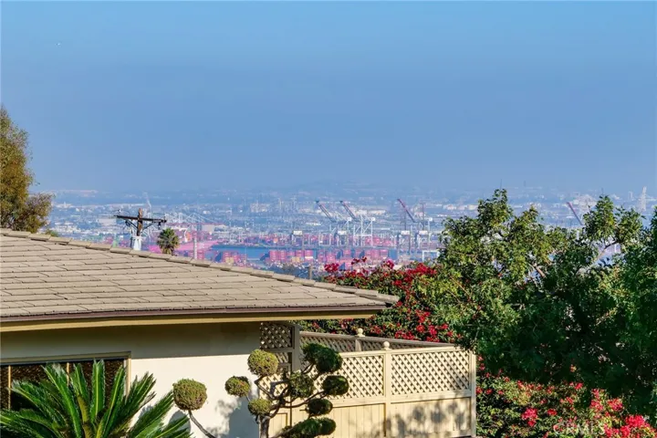 2070 Noble View Drive, Rancho Palos Verdes, California 90275