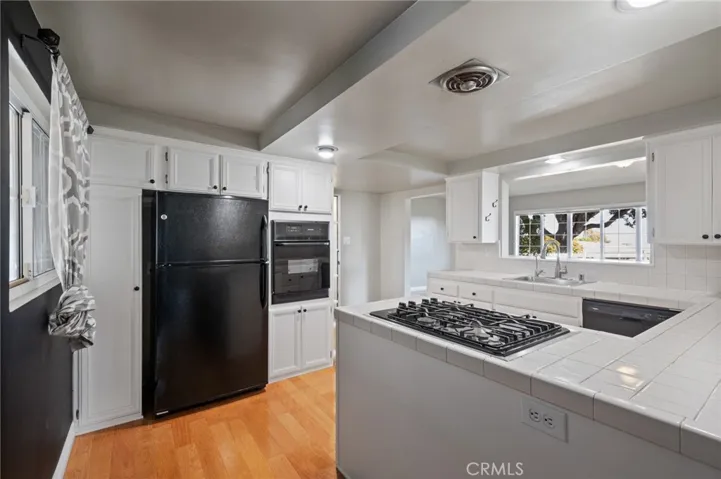 2070 Noble View Drive, Rancho Palos Verdes, California 90275