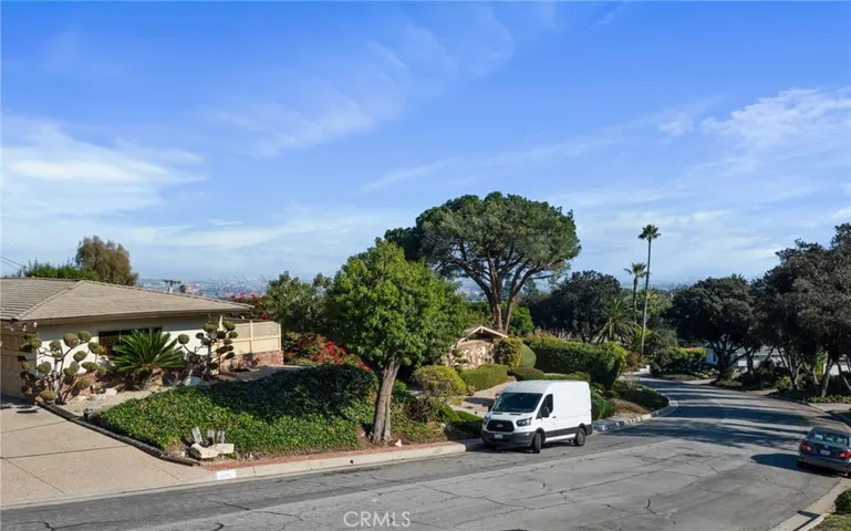 2070 Noble View Drive, Rancho Palos Verdes, California 90275