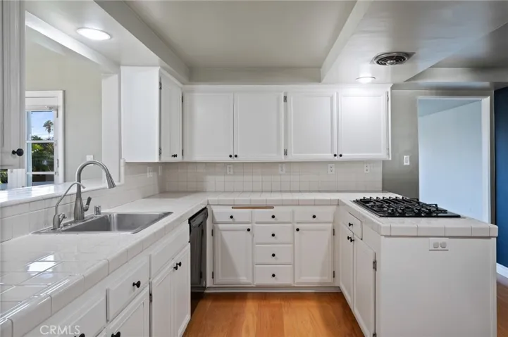 2070 Noble View Drive, Rancho Palos Verdes, California 90275