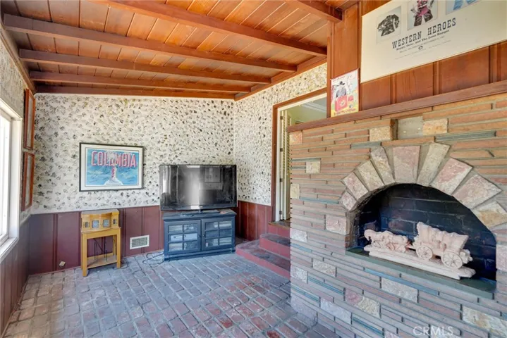 1429 Garden Street, Glendale, California 91201