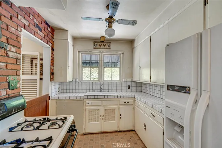 1429 Garden Street, Glendale, California 91201