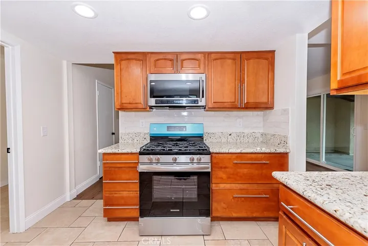 44156 Begonia Street, Lancaster, California 93535