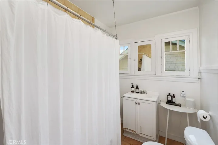 1446 Calumet Avenue, Los Angeles, California 90026