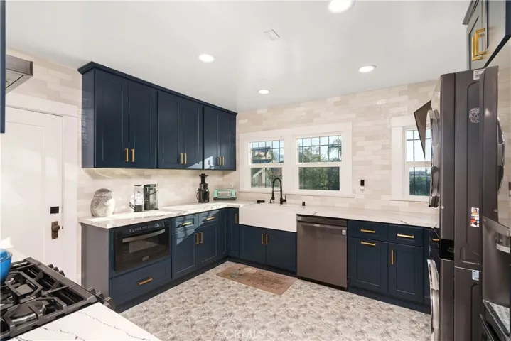 1446 Calumet Avenue, Los Angeles, California 90026