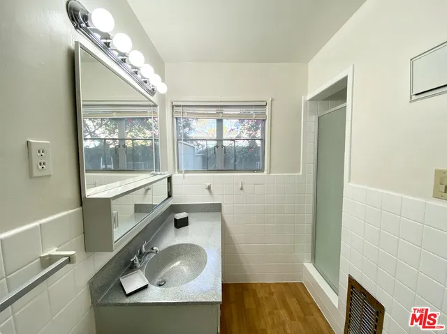 Separate shower