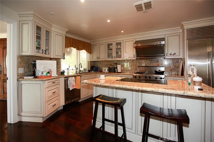 9 Coveview Drive, Rancho Palos Verdes, California 90275