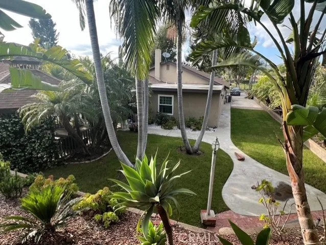 6105 Stonehurst Plaza, Yorba Linda, California 92886