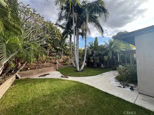 6105 Stonehurst Plaza, Yorba Linda, California 92886