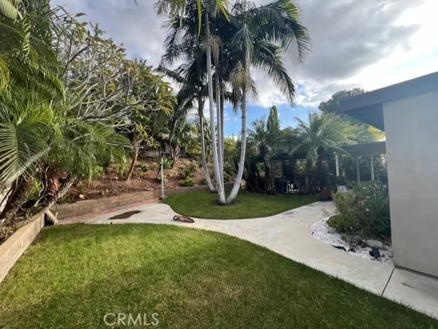 6105 Stonehurst Plaza, Yorba Linda, California 92886