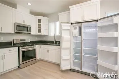 614 W 85th Street 1/2, Los Angeles, California 90044