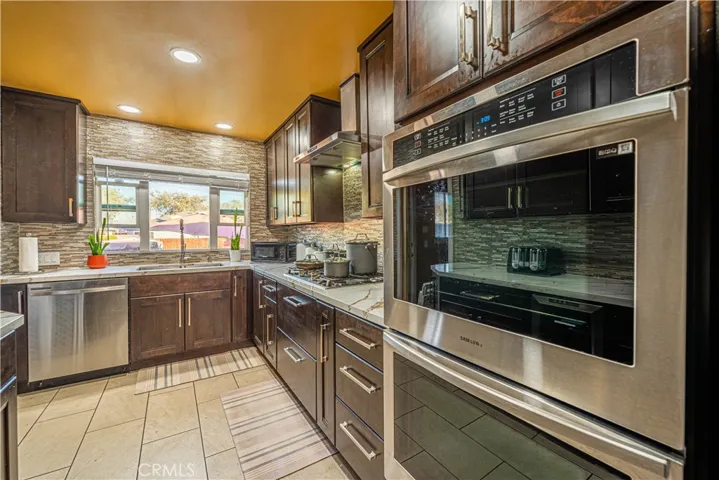 12922 Stanford Avenue, Los Angeles, California 90059