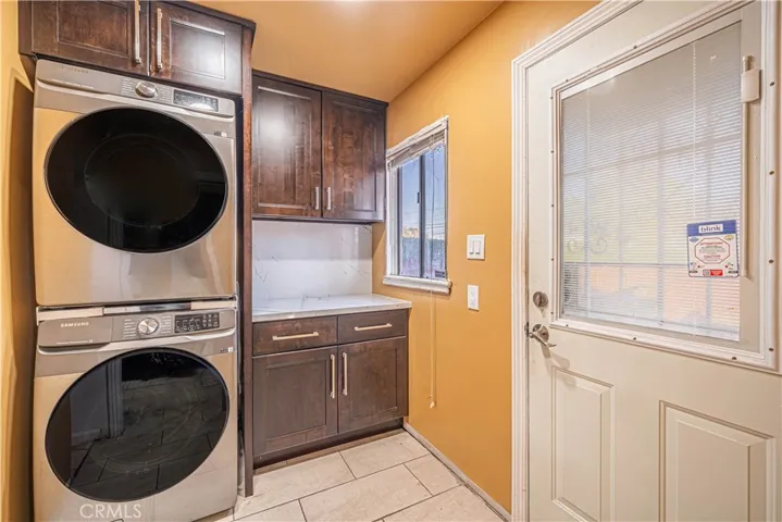 12922 Stanford Avenue, Los Angeles, California 90059