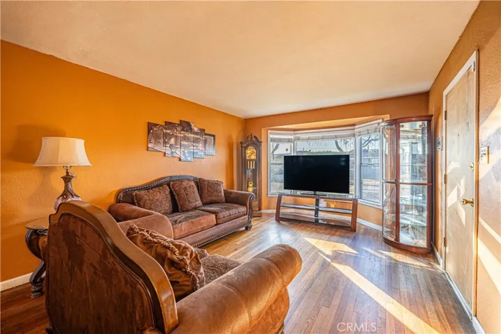 12922 Stanford Avenue, Los Angeles, California 90059